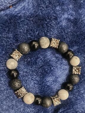 Handcrafted Black & Gray Beaded Stretch Bracelet